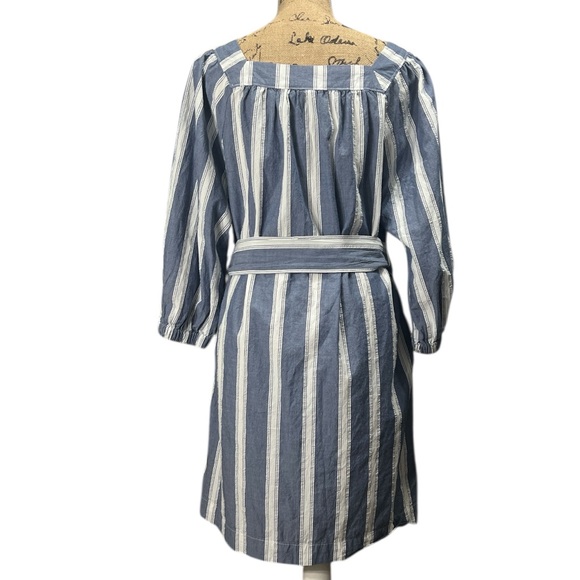 Gap EC blue and white striped dress with a tie belt.  Size medium - Picture 3 of 5